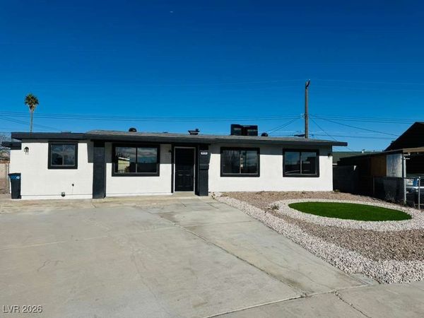 6120 Denver Circle, Las Vegas, NV 89107