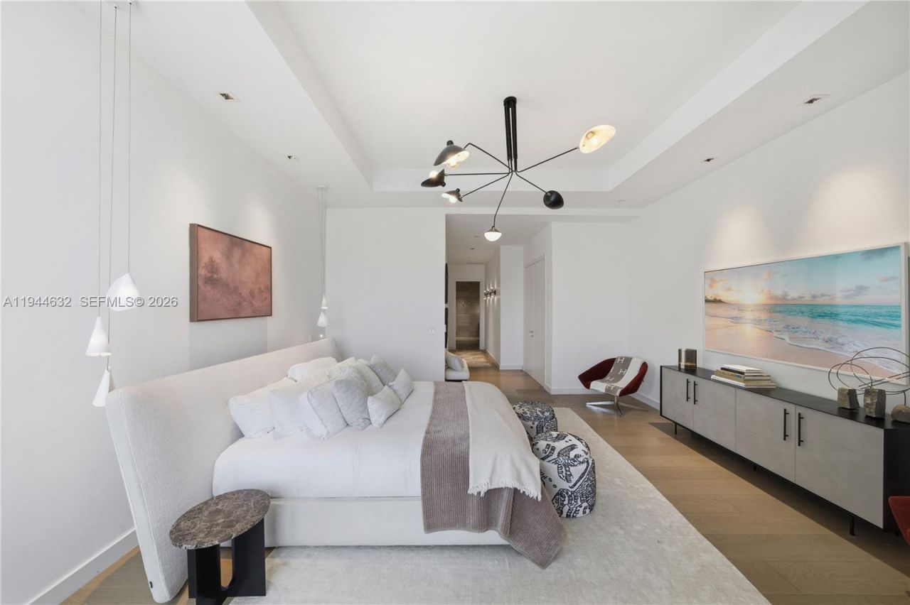 4701 N Meridian Ave, Unit 304, Miami Beach, FL 33140 Photo