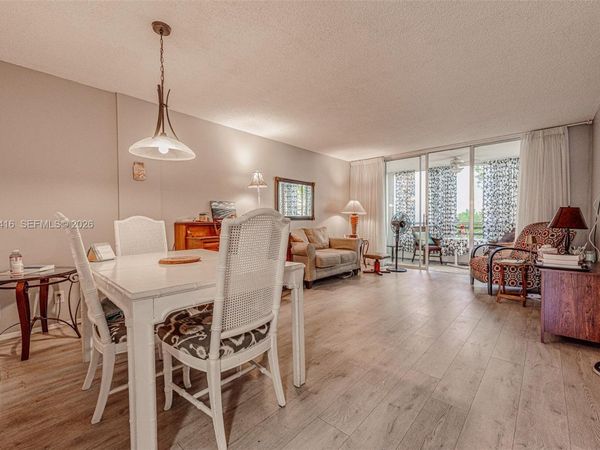 2601 NW 48th Ter, Unit 145, Lauderdale Lakes, FL 33313