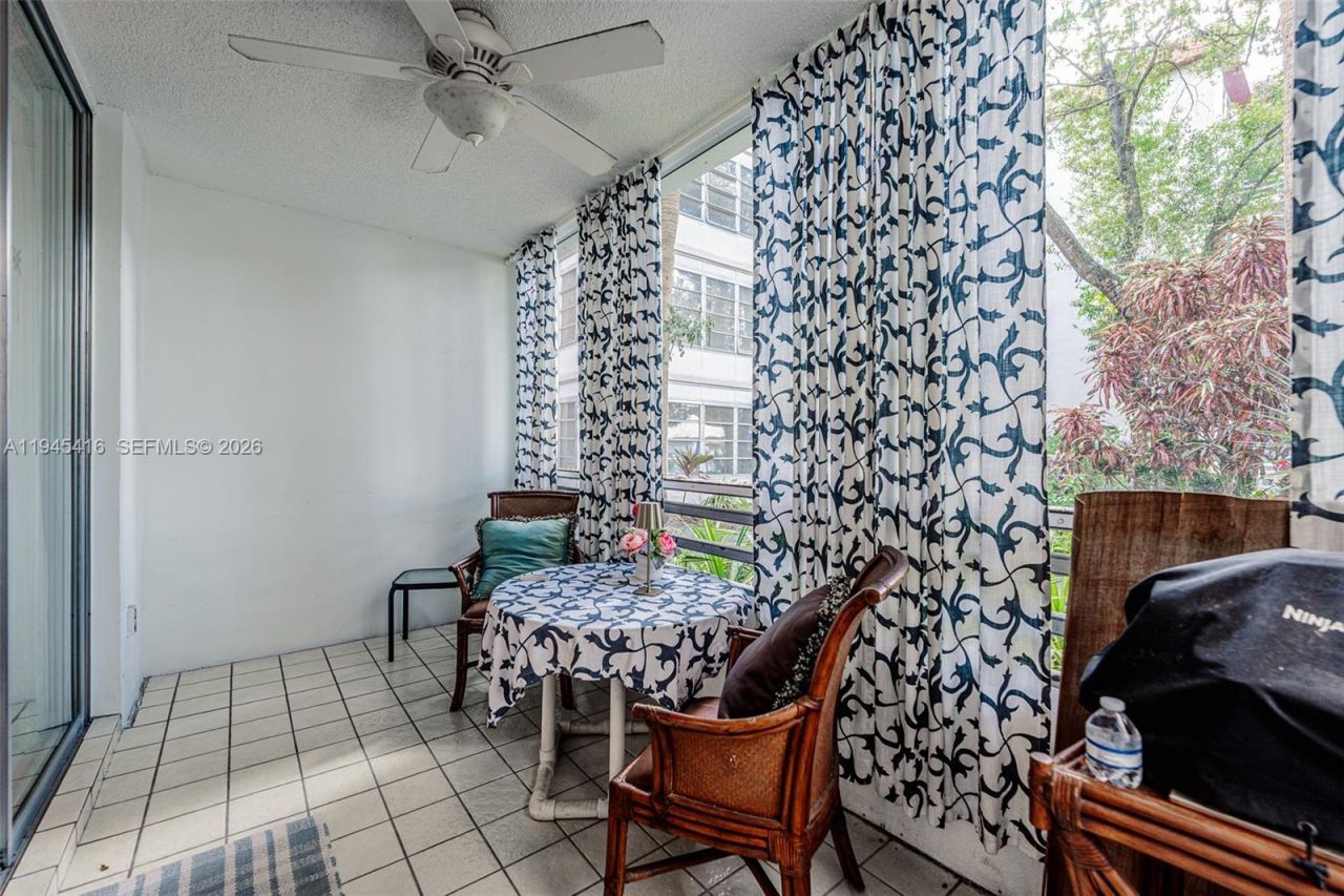 2601 NW 48th Ter, Unit 145, Lauderdale Lakes, FL 33313 Photo