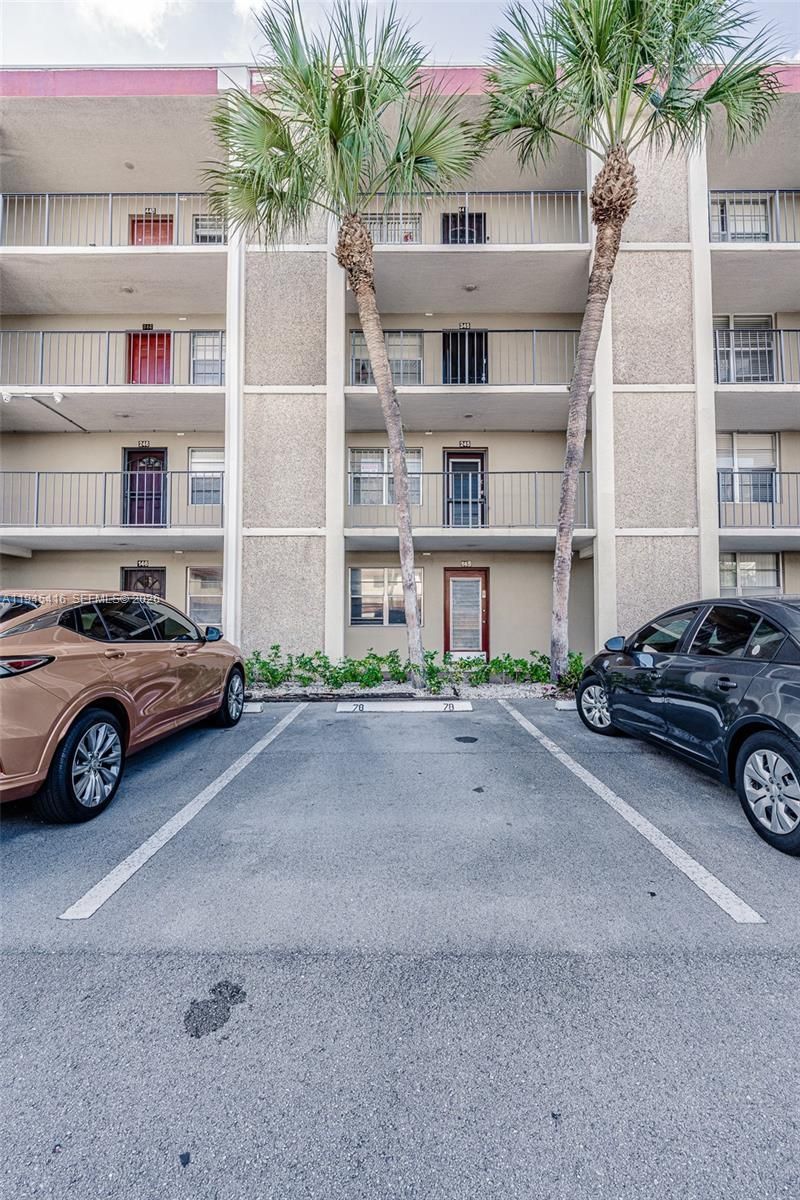2601 NW 48th Ter, Unit 145, Lauderdale Lakes, FL 33313 Photo