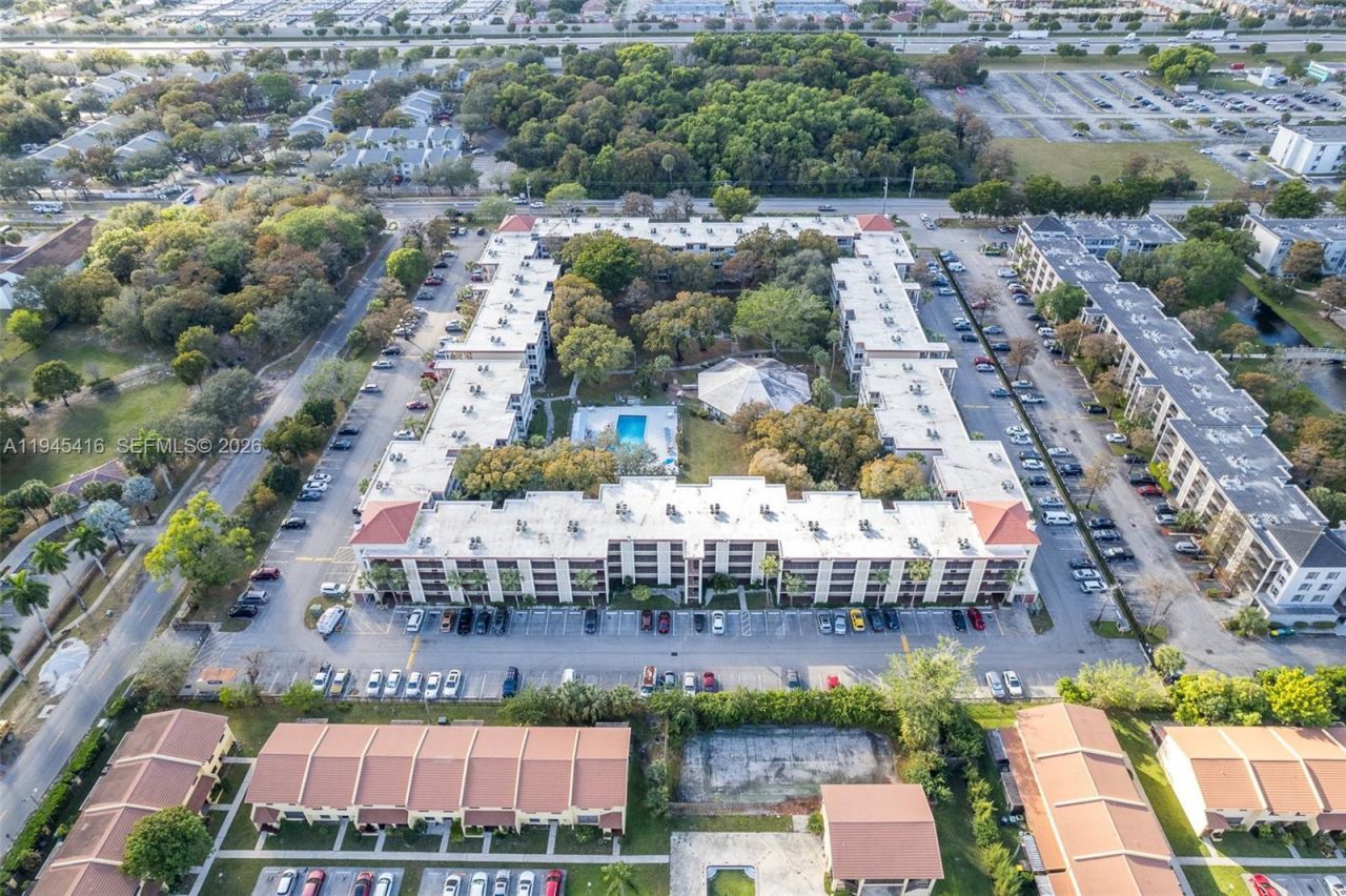 2601 NW 48th Ter, Unit 145, Lauderdale Lakes, FL 33313 Photo