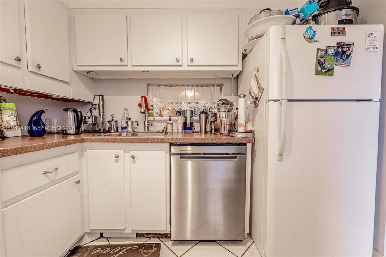 2601 NW 48th Ter, Unit 145, Lauderdale Lakes, FL 33313 Photo