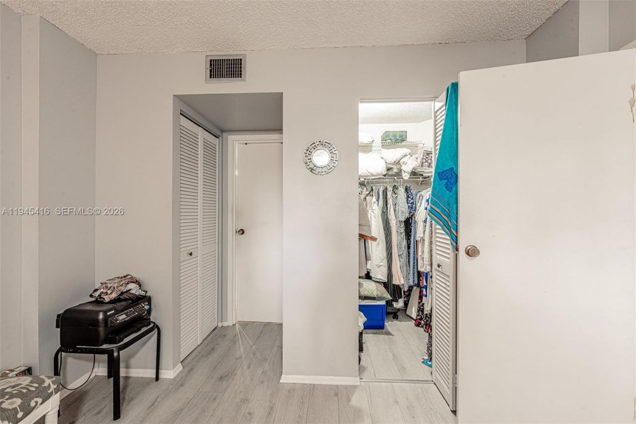 2601 NW 48th Ter, Unit 145, Lauderdale Lakes, FL 33313 Photo