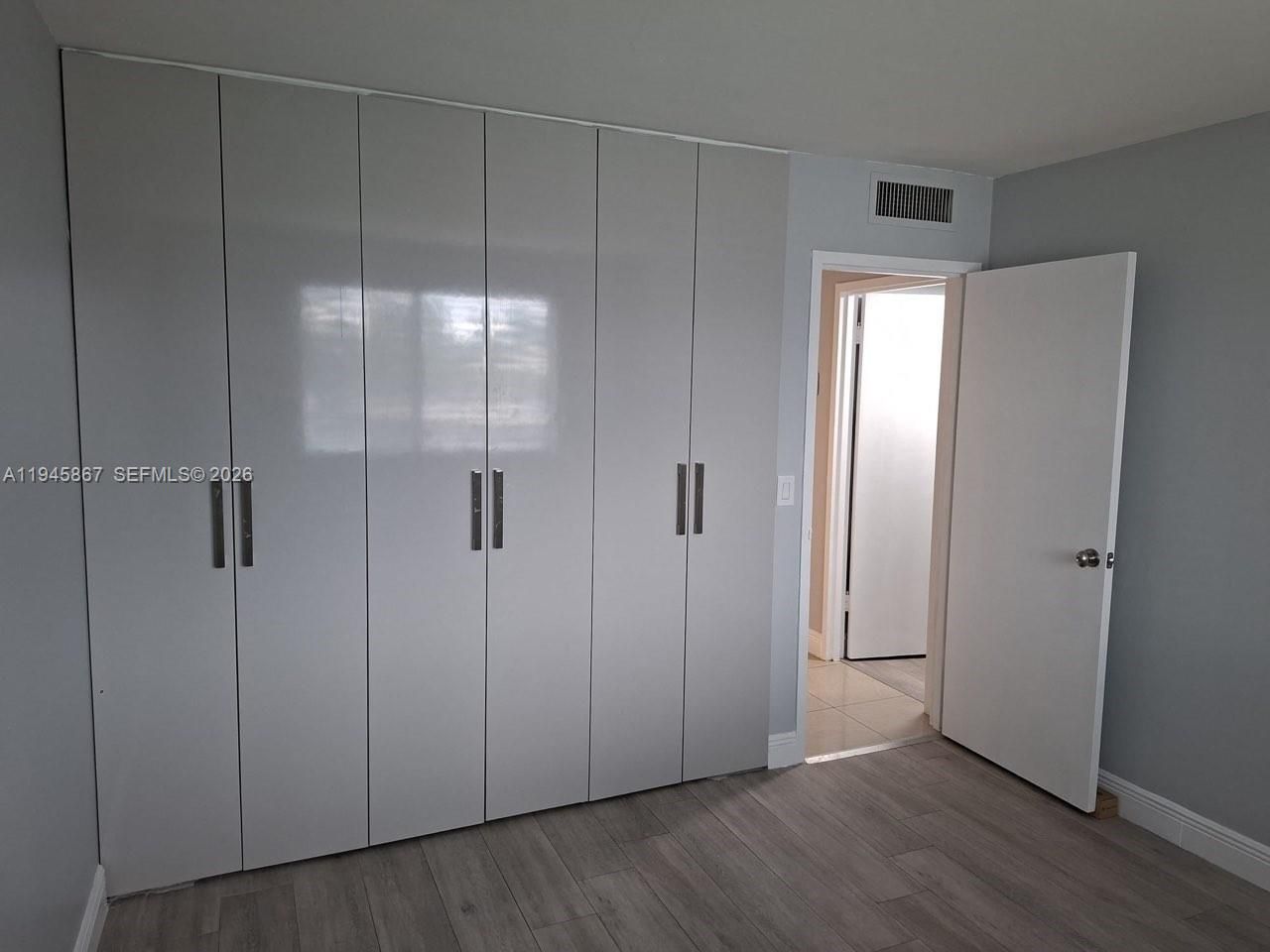 301 Golden Isles Dr, Unit 205, Hallandale Beach, FL 33009 Photo