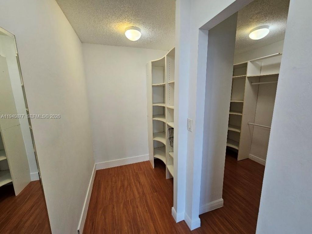 1300 NE Miami Gardens Dr, Unit 706E, Miami, FL 33179 Photo