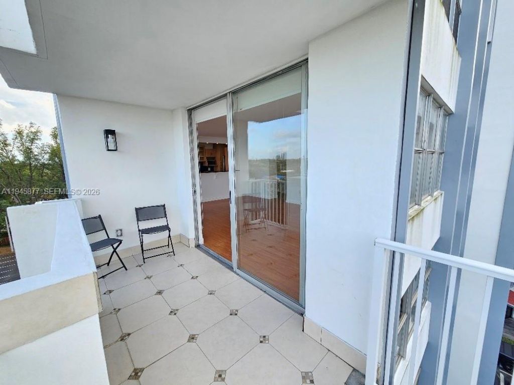 1300 NE Miami Gardens Dr, Unit 706E, Miami, FL 33179 Photo