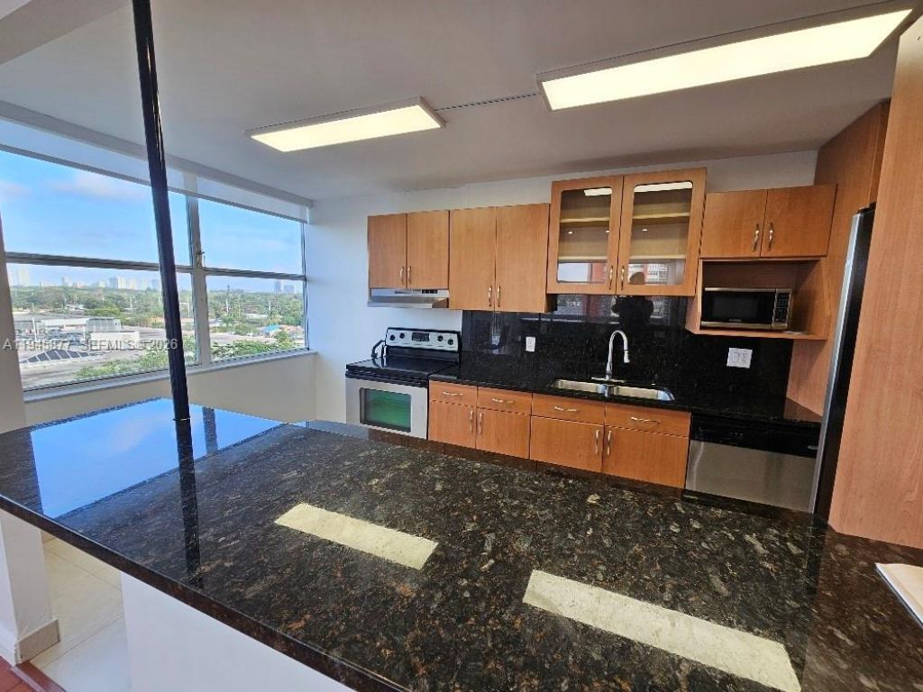 1300 NE Miami Gardens Dr, Unit 706E, Miami, FL 33179 Photo