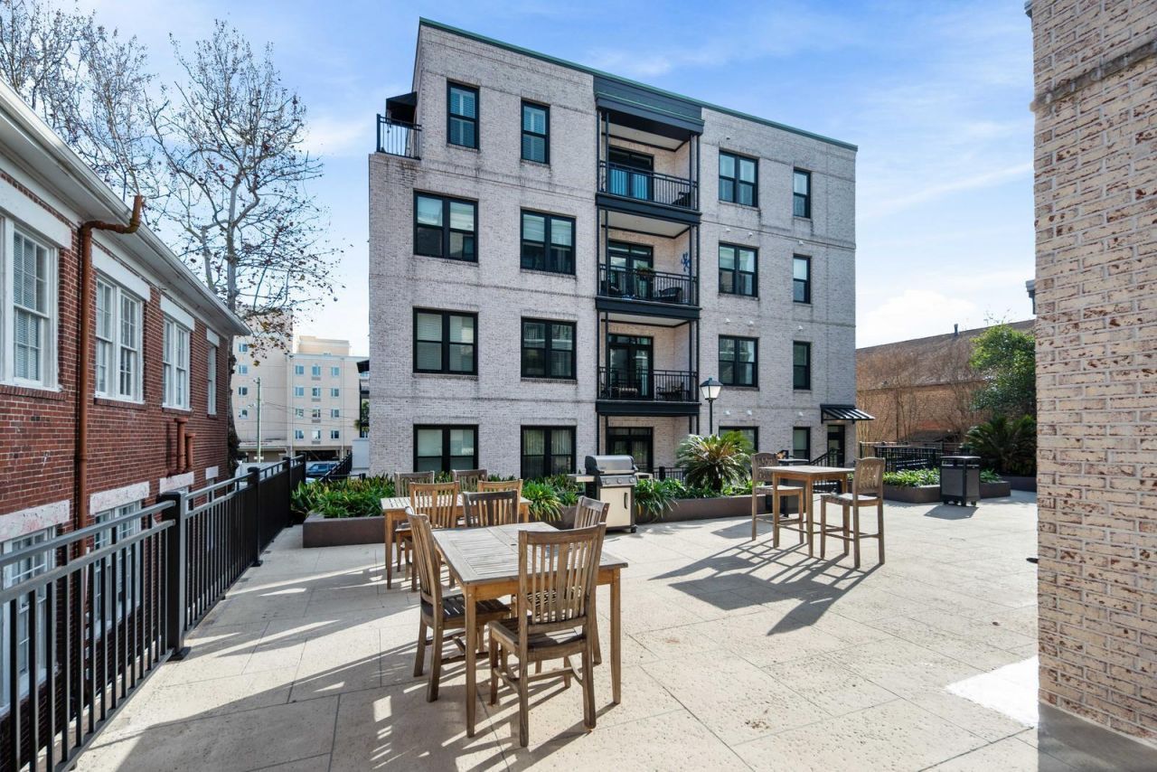 21 George Street Photo 23