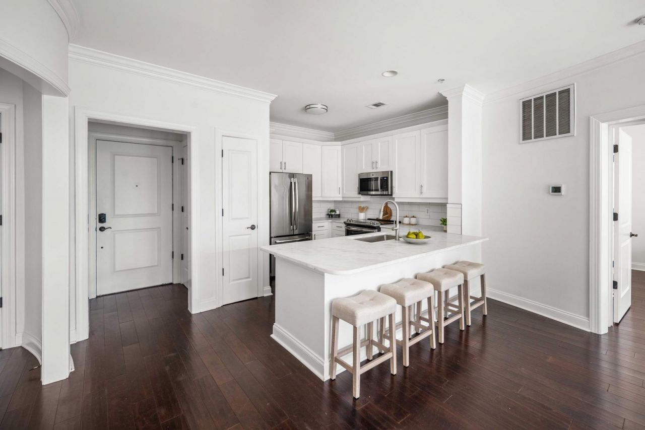 21 George Street Photo 5