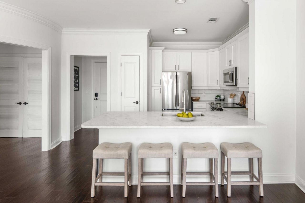 21 George Street Photo 6