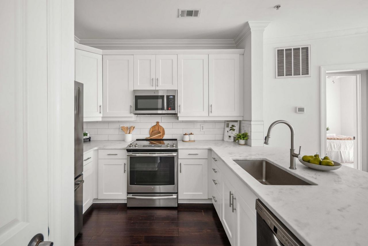 21 George Street Photo 7