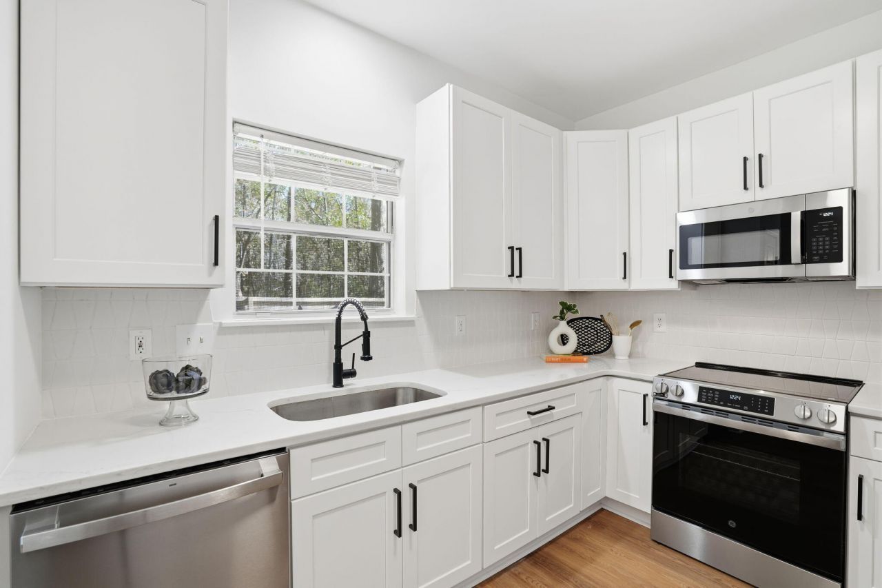 1946 Treebark Drive Photo 11