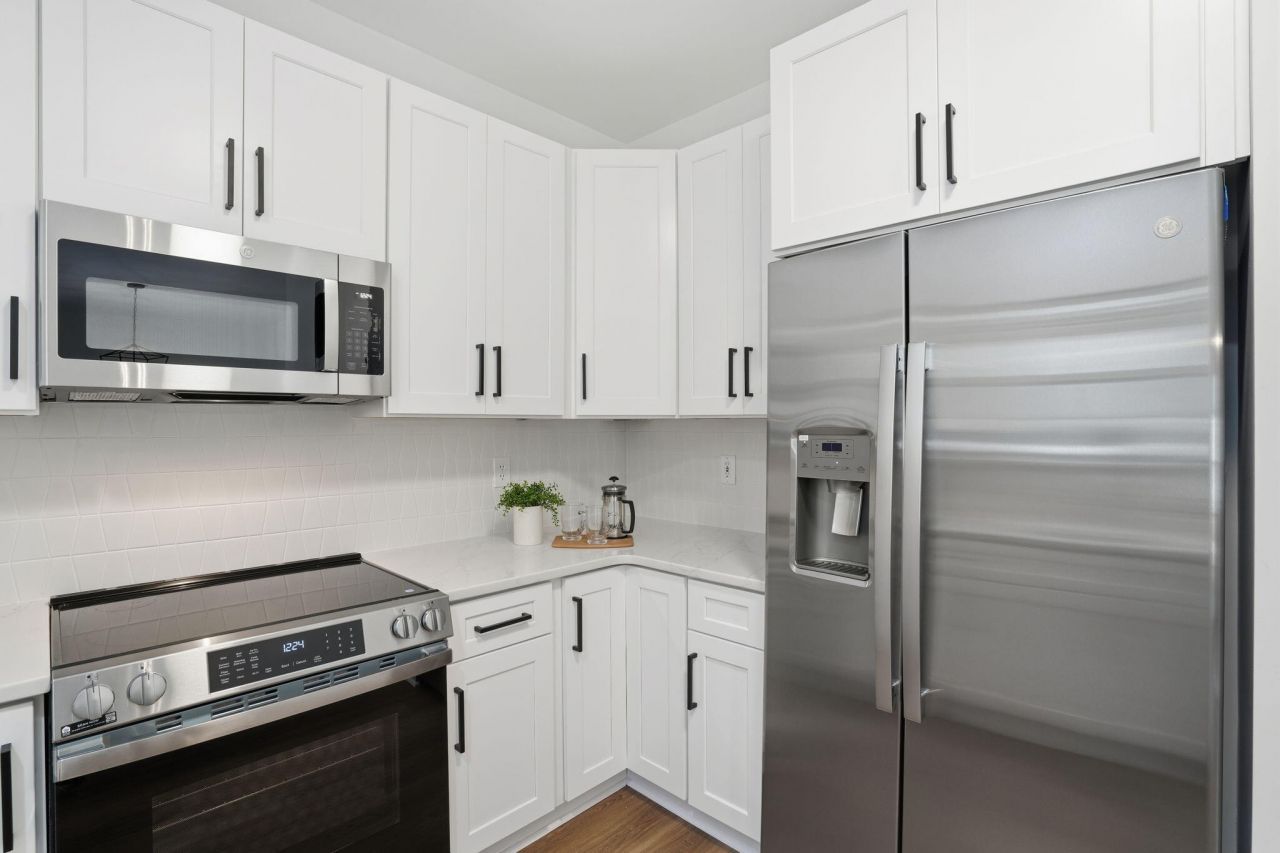 1946 Treebark Drive Photo 12