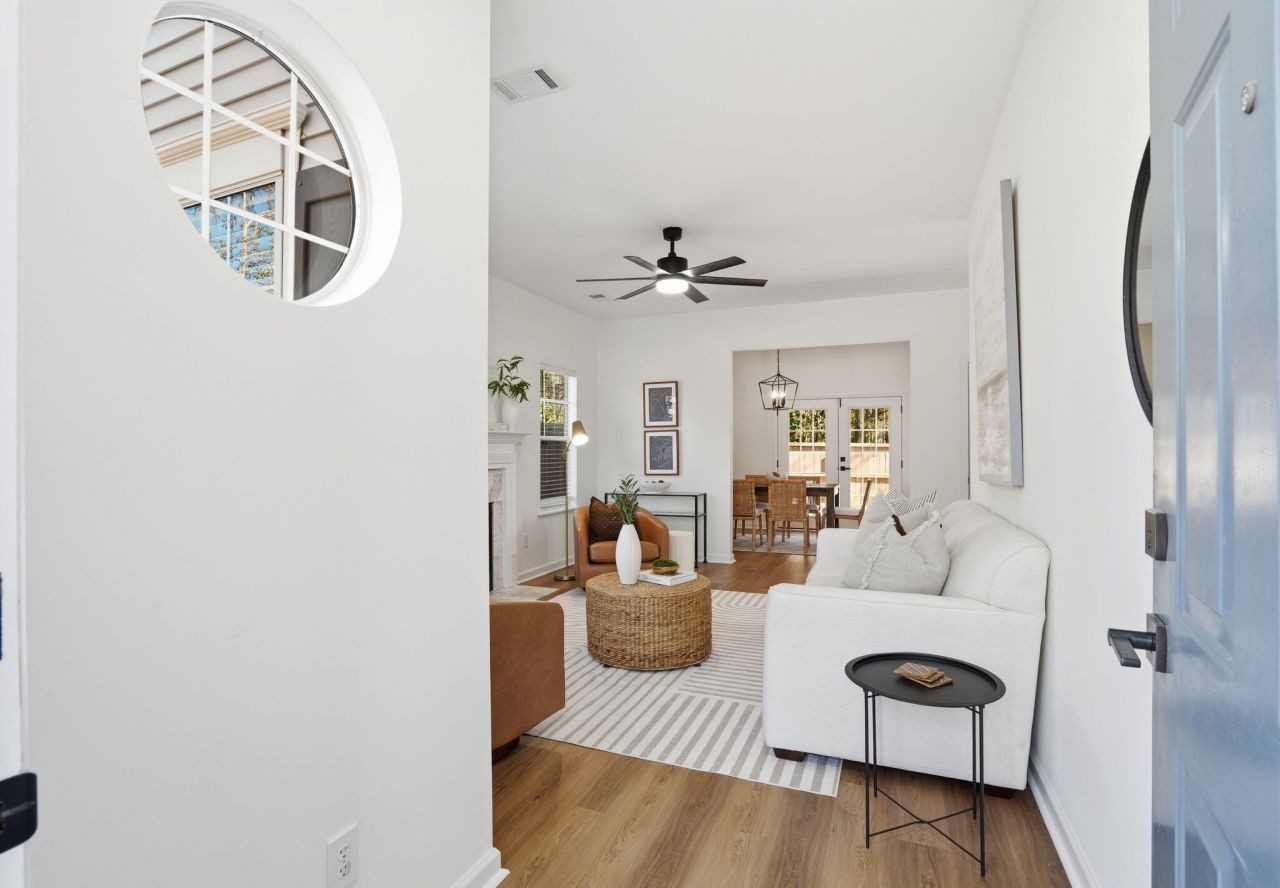 1946 Treebark Drive Photo 2