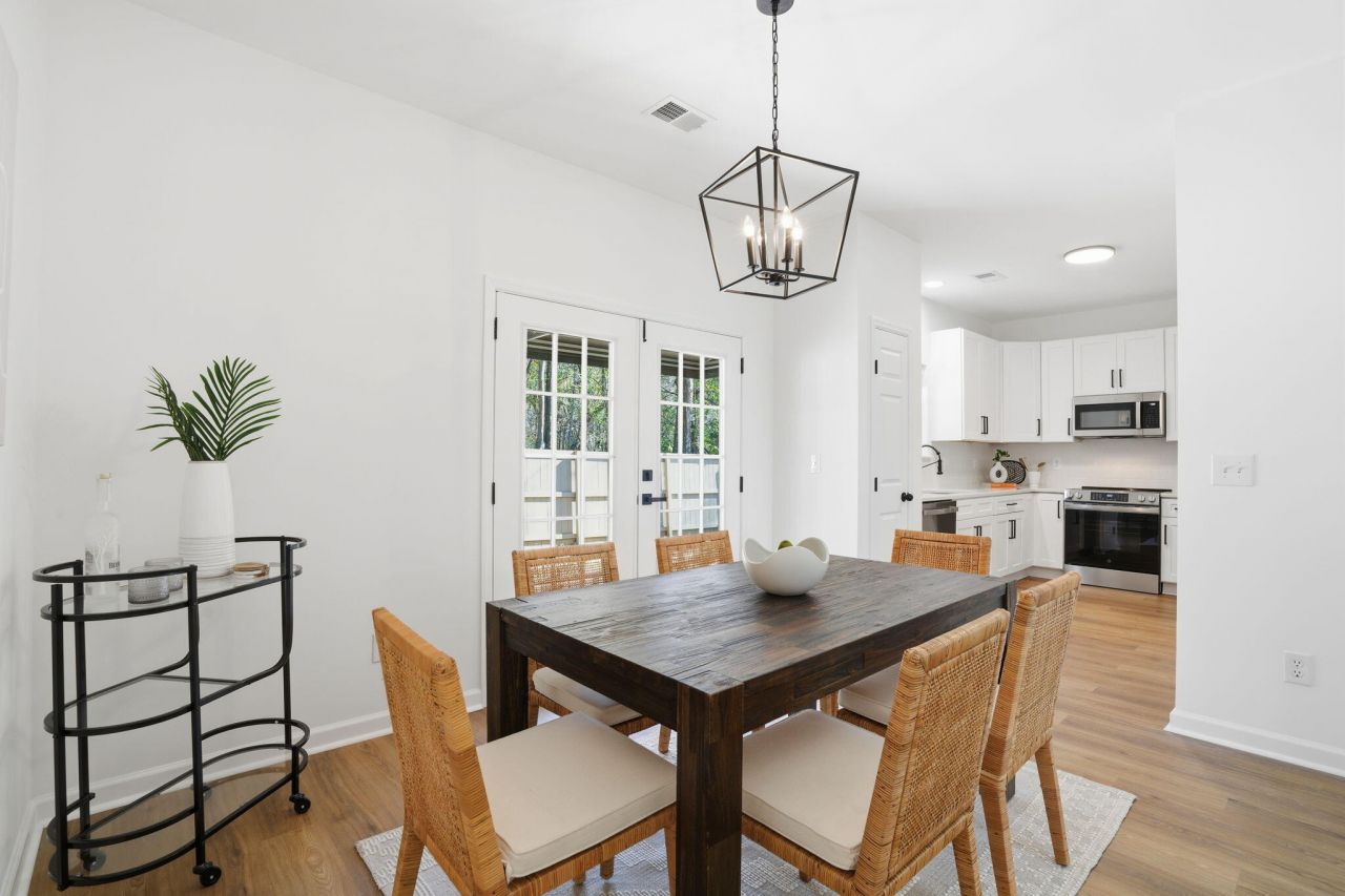 1946 Treebark Drive Photo 8