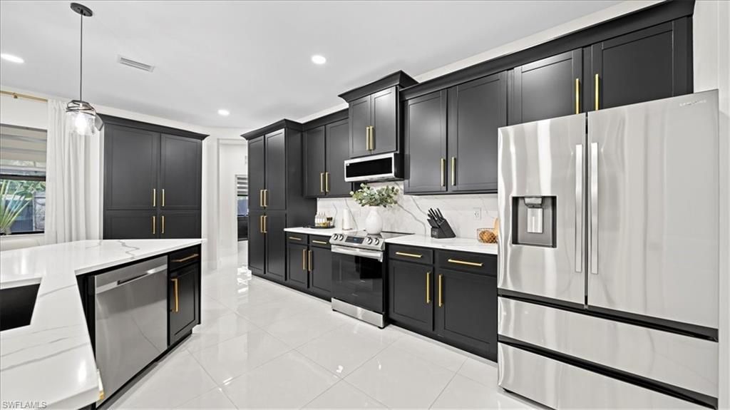 927 SW 25th St, Cape Coral, FL 33914 Photo