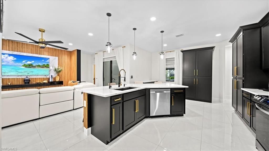 927 SW 25th St, Cape Coral, FL 33914 Photo