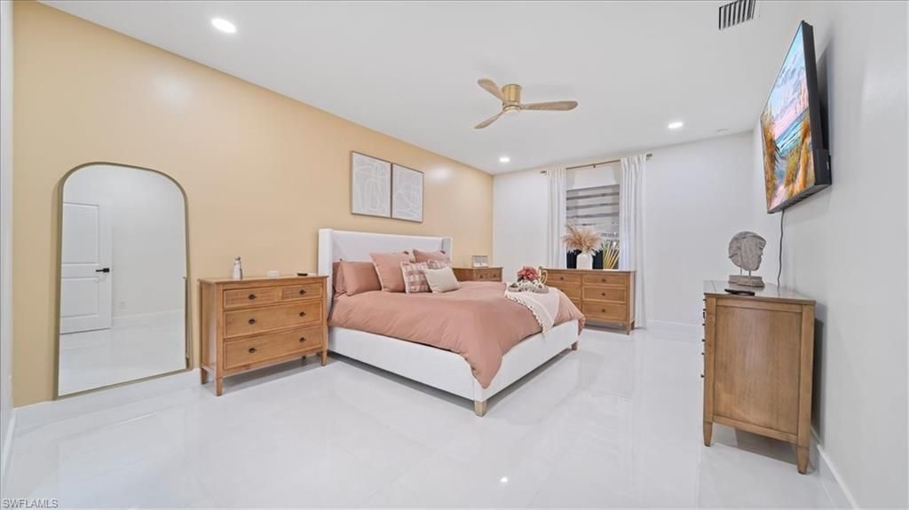 927 SW 25th St, Cape Coral, FL 33914 Photo