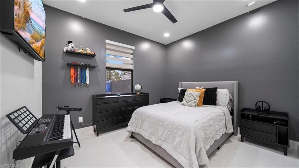 927 SW 25th St, Cape Coral, FL 33914 Photo