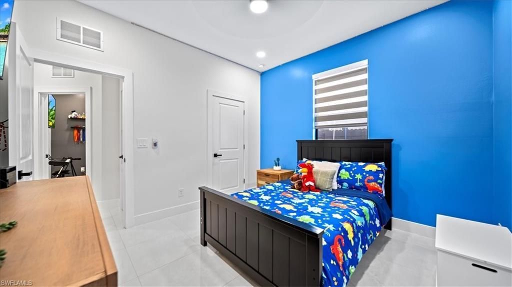 927 SW 25th St, Cape Coral, FL 33914 Photo