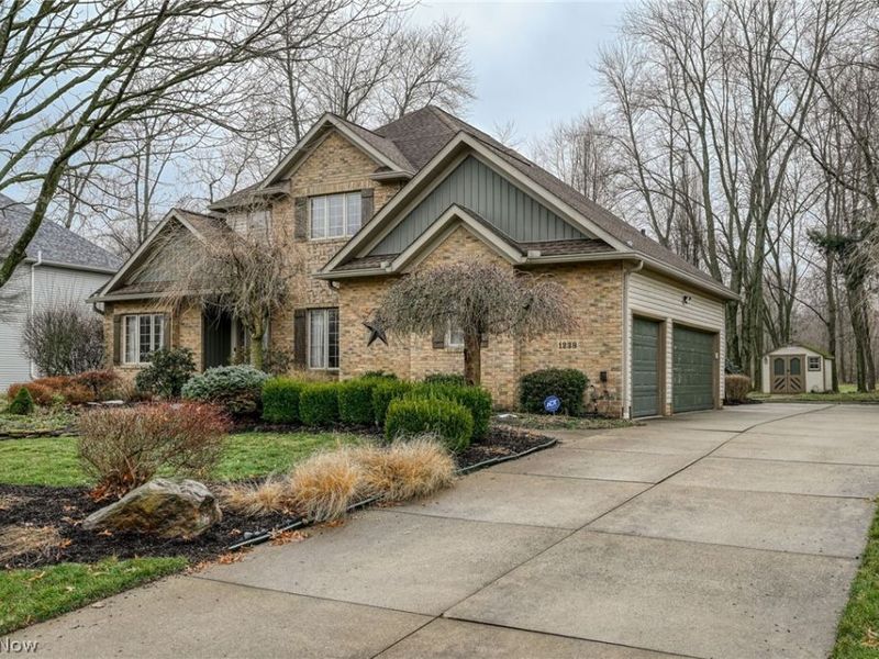 1238 Maxfli Drive, Akron, OH 44312 Photo 36