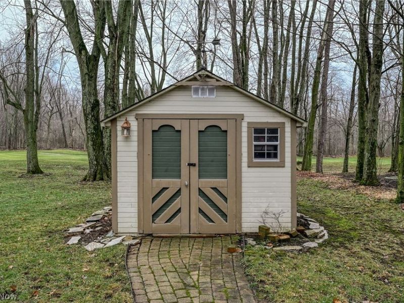 1238 Maxfli Drive, Akron, OH 44312 Photo 40