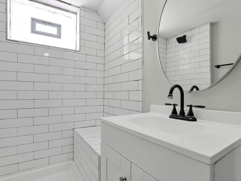 1384 E 23rd Avenue, Columbus, OH 43211 Photo 38