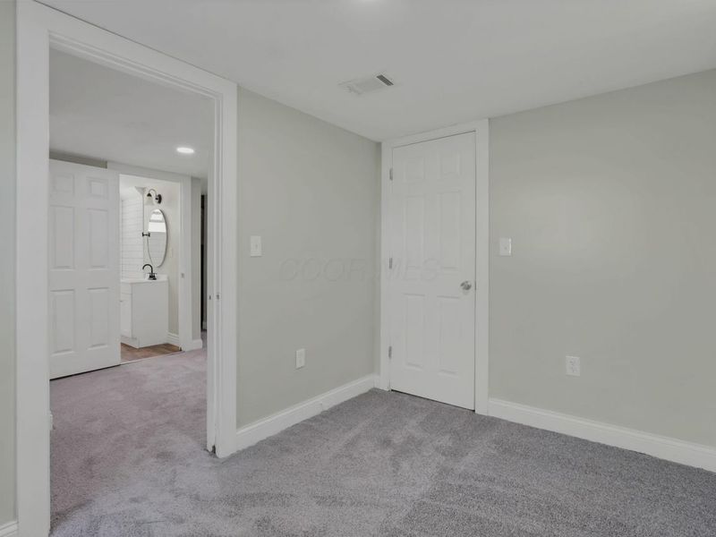 1384 E 23rd Avenue, Columbus, OH 43211 Photo 40