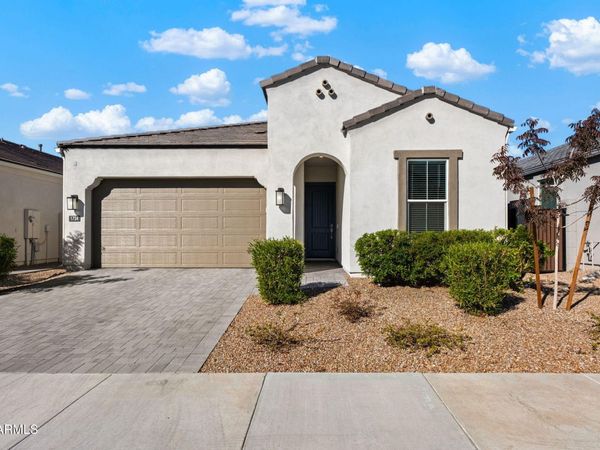 1734 E QUESTA Drive, Phoenix, AZ 85024