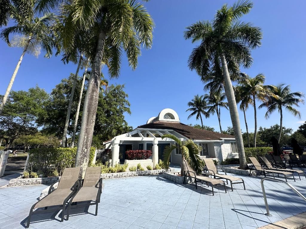 931 Lyons Road, Unit 4201, Coconut Creek, FL 33063 Photo