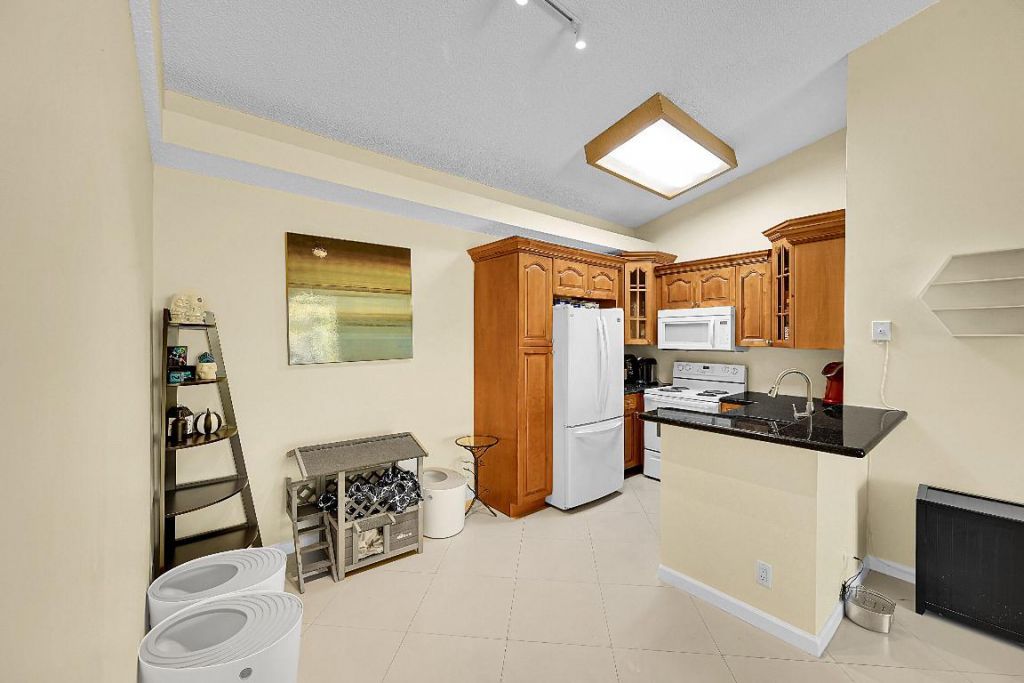 931 Lyons Road, Unit 4201, Coconut Creek, FL 33063 Photo