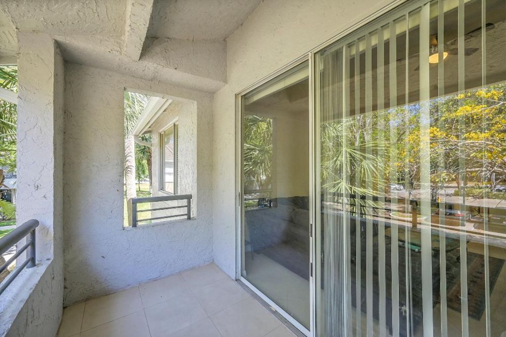 931 Lyons Road, Unit 4201, Coconut Creek, FL 33063 Photo