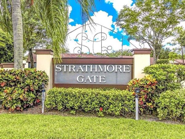 64 Macadamia Ct, Royal Palm Beach, FL 33411