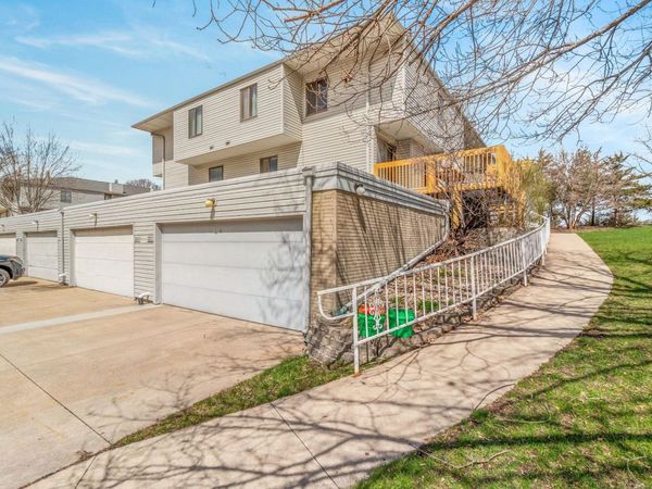 2220 Skyline Drive, Waterloo, IA 50701