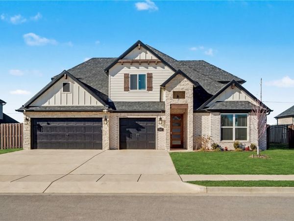 1161 Montieri Drive , Centerton, AR 72719