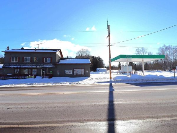 22195 Hwy 63, Grand View, WI 54839