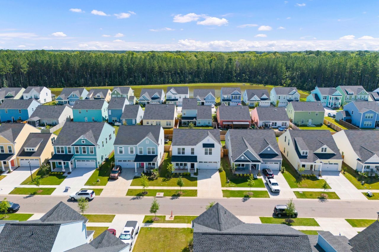 1223 Homecoming Boulevard Photo 32