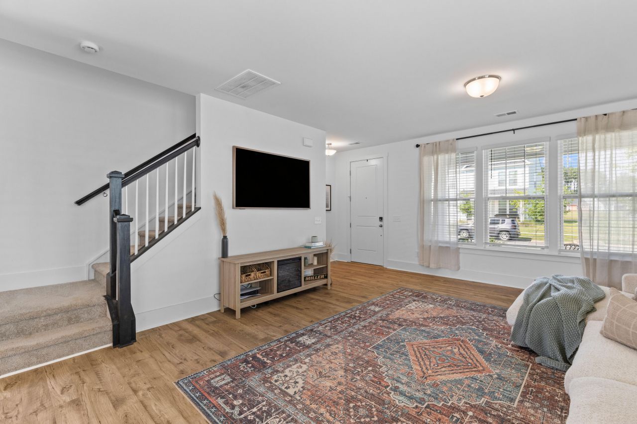 1223 Homecoming Boulevard Photo 6