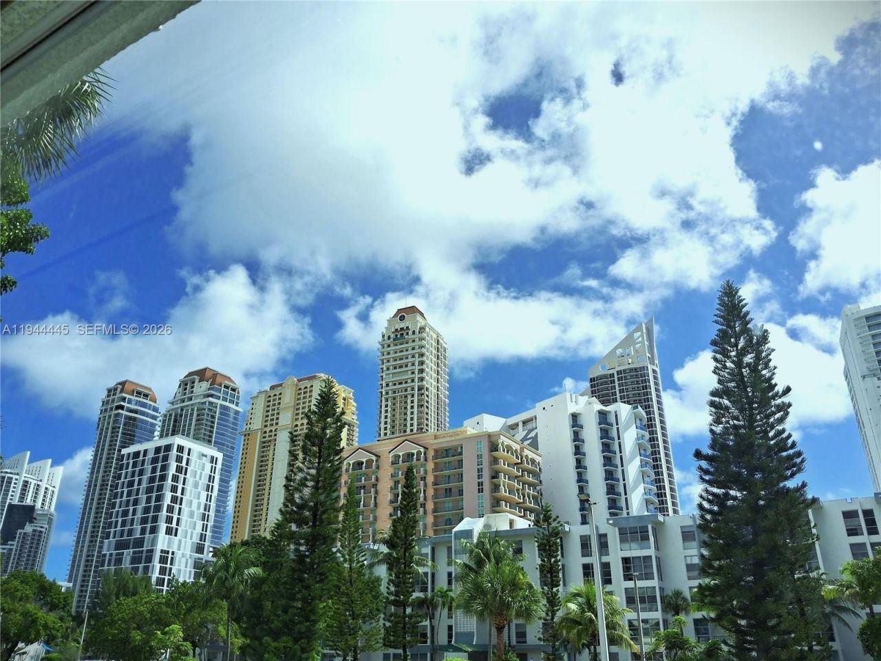 17570 Atlantic Blvd, Unit 104, Sunny Isles Beach, FL 33160 Photo