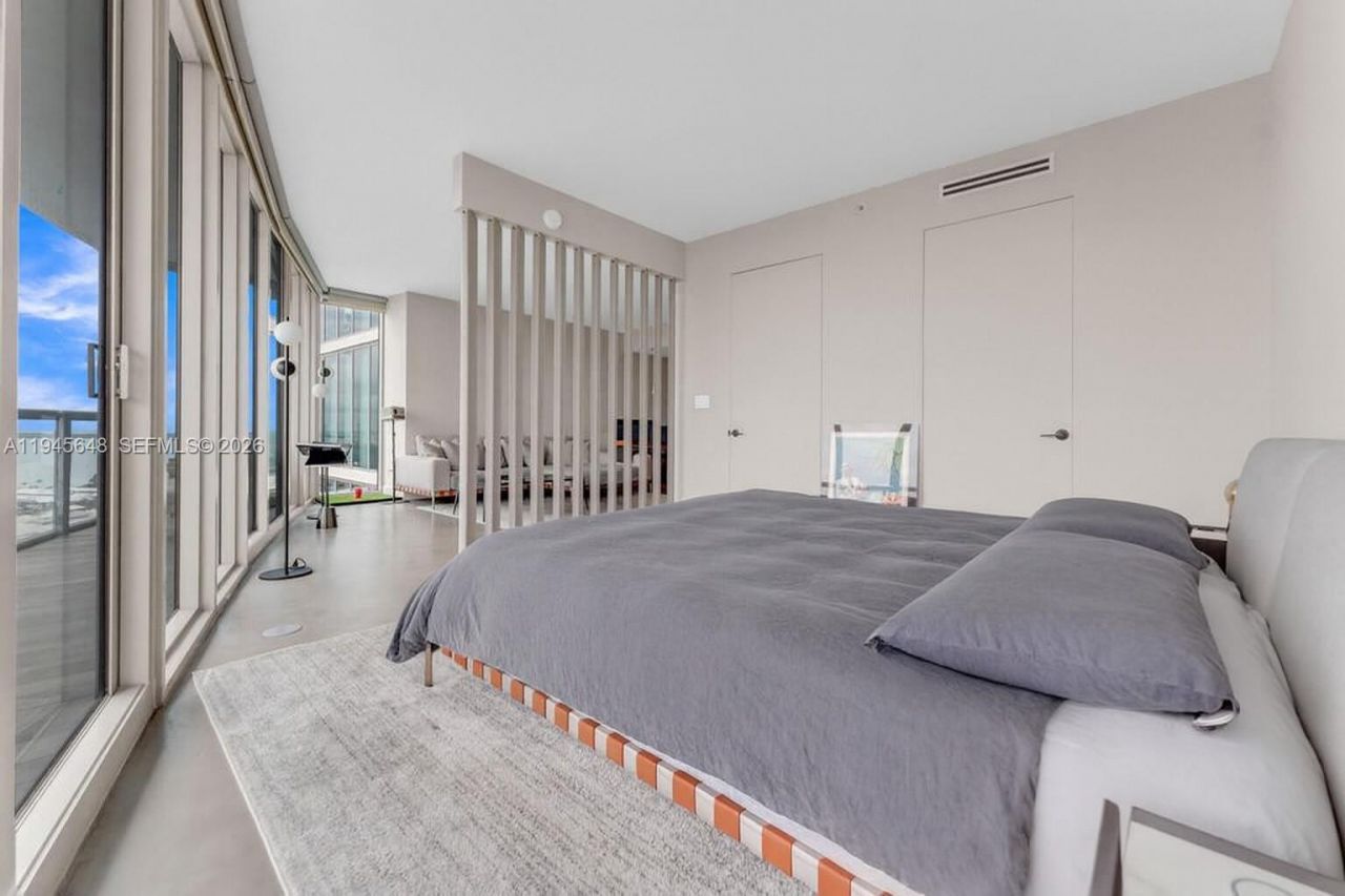 888 Biscayne Blvd , Unit 2409, Miami, FL 33132 Photo