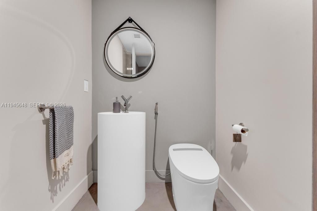 888 Biscayne Blvd , Unit 2409, Miami, FL 33132 Photo