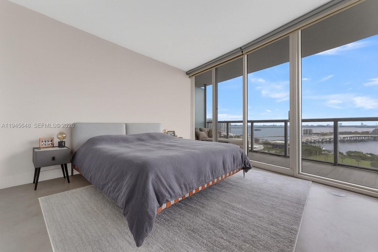 888 Biscayne Blvd , Unit 2409, Miami, FL 33132 Photo