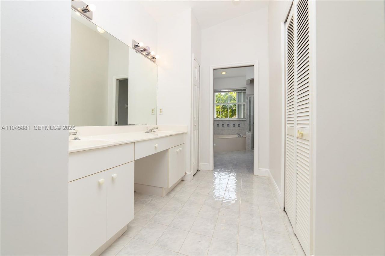 11504 SW 152nd Ct, Miami, FL 33196 Photo