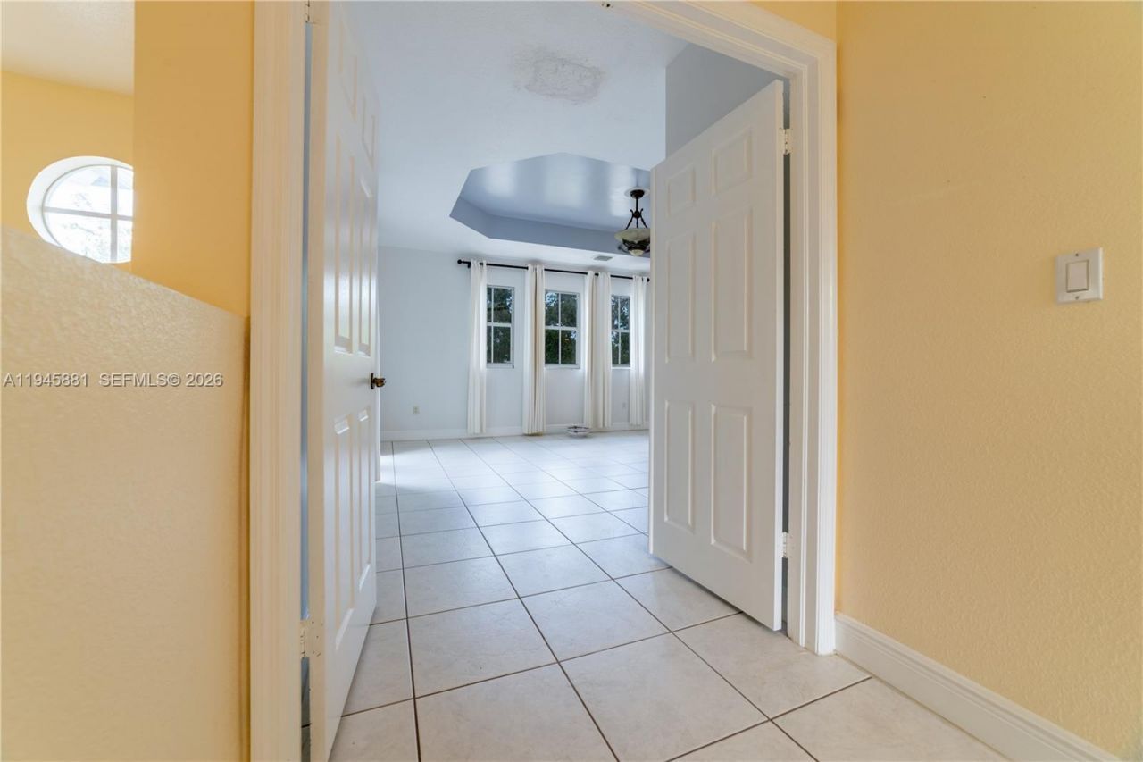 11504 SW 152nd Ct, Miami, FL 33196 Photo