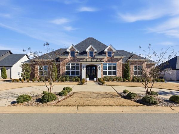 806 Nature Way, Benton, AR 72019