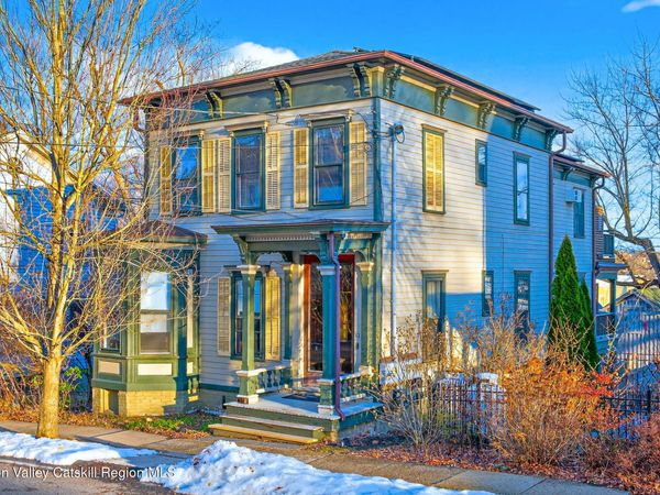 13 S Franklin Street, Athens, NY 12015