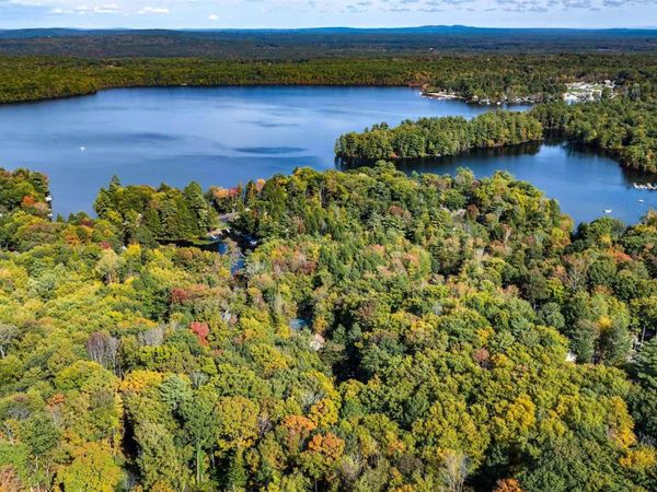 12 Cornwall Place, Farmington, NH 03835