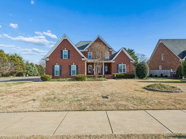 2172 Alexander Blvd, Murfreesboro, TN 37130