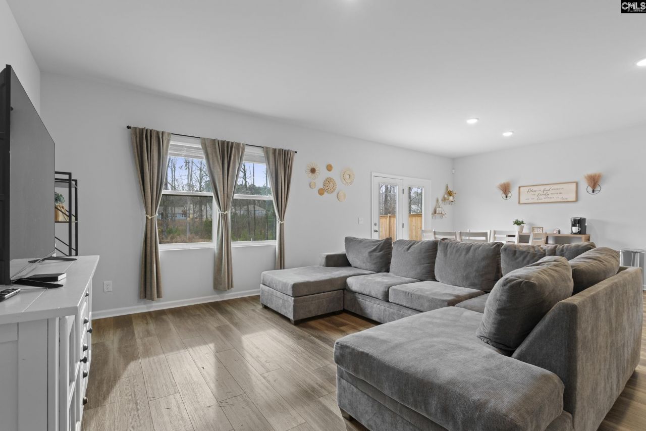 1191 Eagleston Way Photo 10